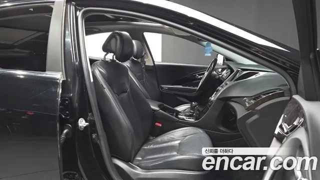 Hyundai Grandeur 2011 thumb 11