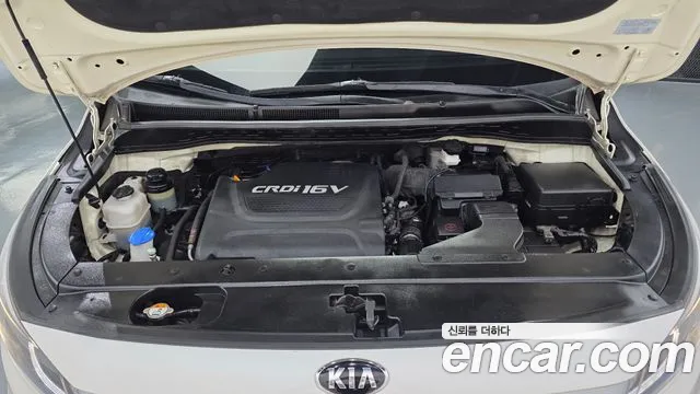 Kia Carnival 2014 thumb 6