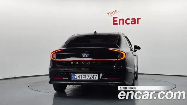 Hyundai Sonata 2023 thumb 3