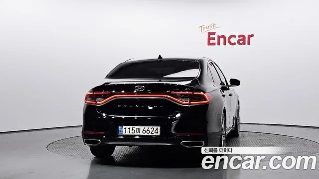 Hyundai Grandeur 2017 thumb 4