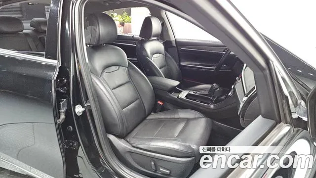 Hyundai Grandeur 2017 thumb 10