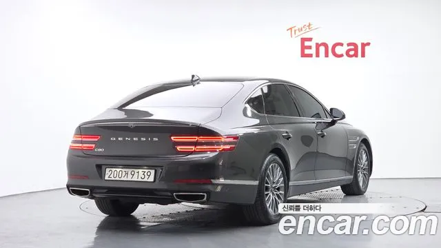 Genesis G80 2022 thumb 2