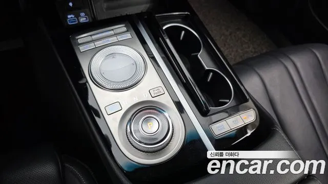 Genesis G80 2022 thumb 9