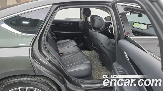 Genesis G80 2022 thumb 11