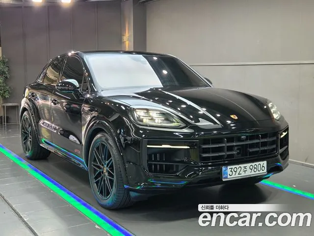 Porsche Cayenne 2025 thumb 2
