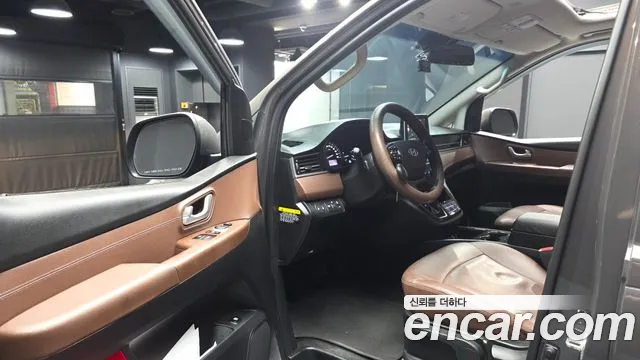 Hyundai Starex 2020 thumb 10