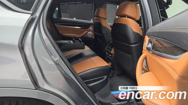BMW X6 2018 thumb 12