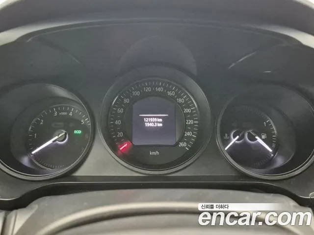 Renault-KoreaSamsung Megane 2017 thumb 7