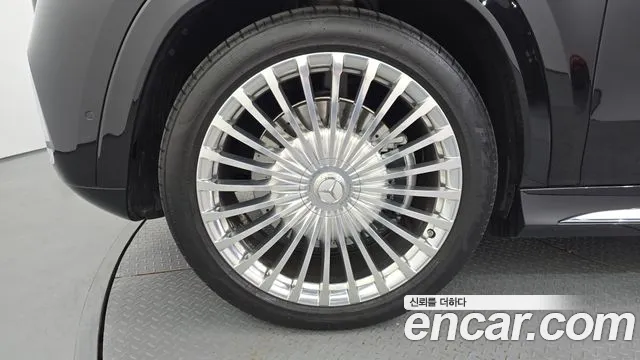 Mercedes-Benz GLS 2024 thumb 5