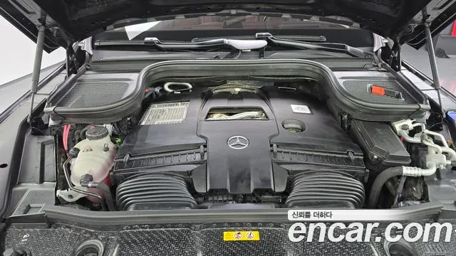Mercedes-Benz GLS 2024 thumb 6