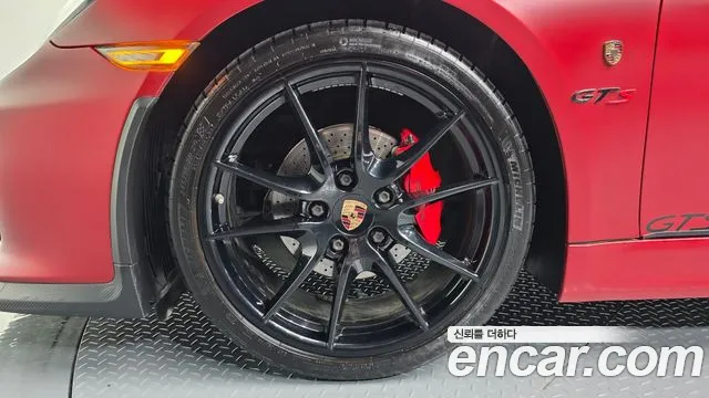 Porsche Boxster 2015 thumb 4