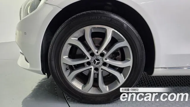 Mercedes-Benz C-Класс 2014 thumb 5