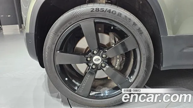 Land Rover Defender 2022 thumb 5