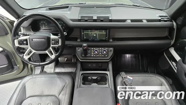 Land Rover Defender 2022 thumb 7