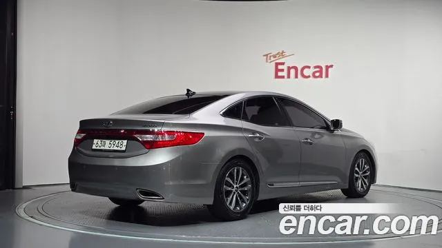 Hyundai Grandeur 2011 thumb 2