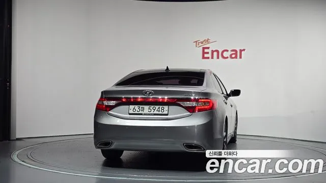 Hyundai Grandeur 2011 thumb 4