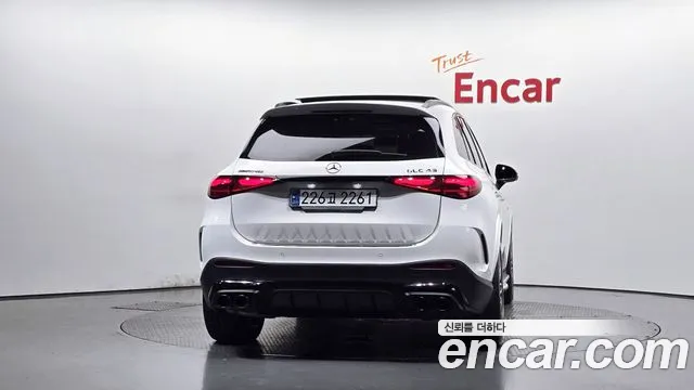 Mercedes-Benz GLC 2024 thumb 4