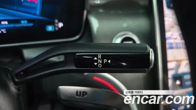 Mercedes-Benz GLC 2024 thumb 9