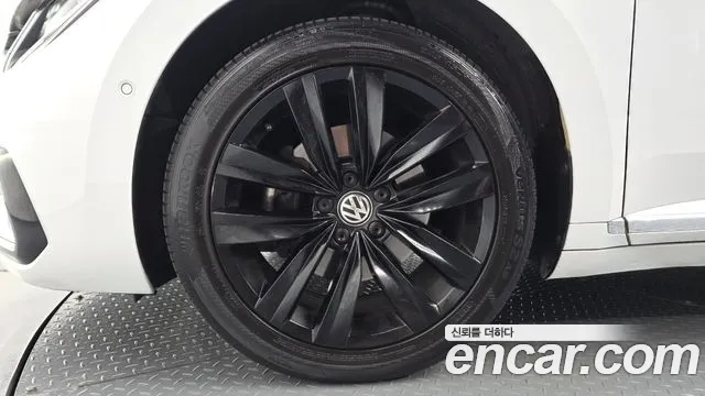 Volkswagen Arteon 2019 thumb 5