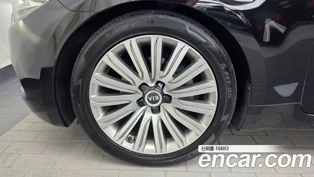 Kia K9 2013 thumb 5