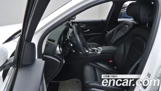 Mercedes-Benz GLC 2019 thumb 10