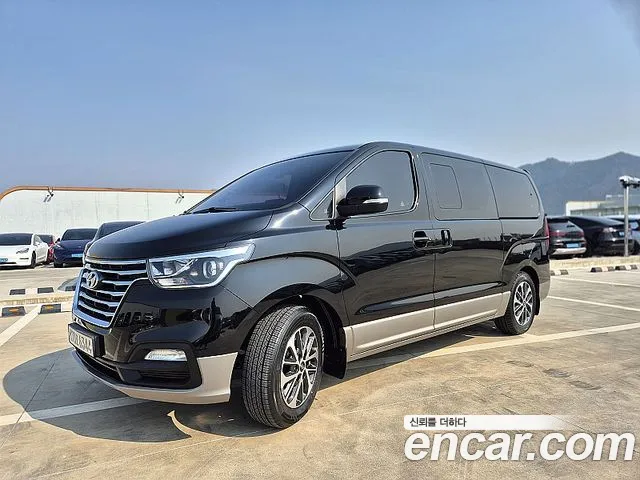Hyundai Starex 2018 thumb 3