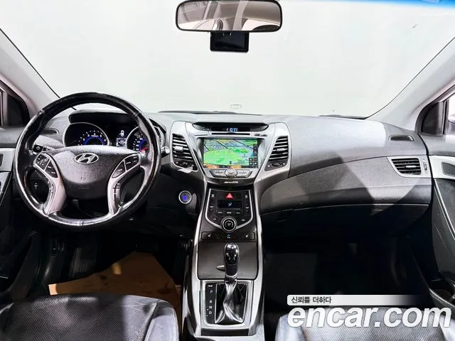 Hyundai Avante 2015 thumb 4