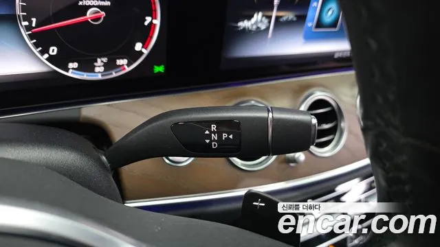 Mercedes-Benz E-Класс 2020 thumb 9