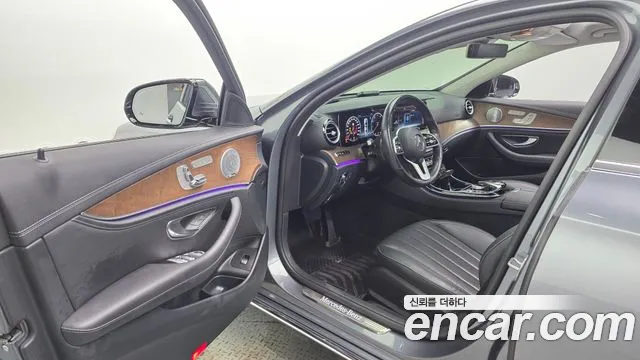 Mercedes-Benz E-Класс 2020 thumb 10