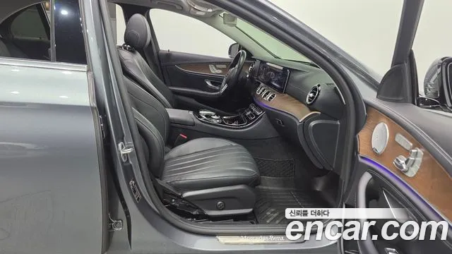 Mercedes-Benz E-Класс 2020 thumb 11