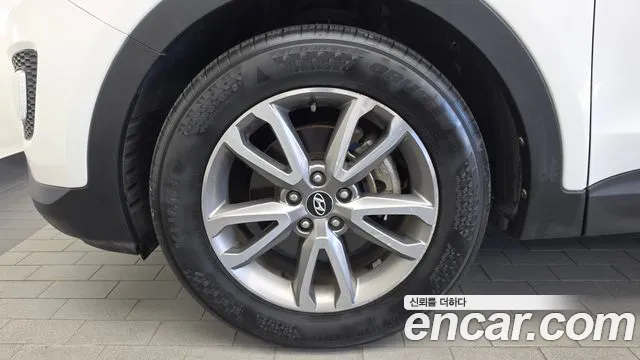 Hyundai Santa Fe 2012 thumb 5
