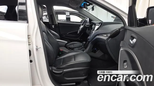 Hyundai Santa Fe 2012 thumb 11