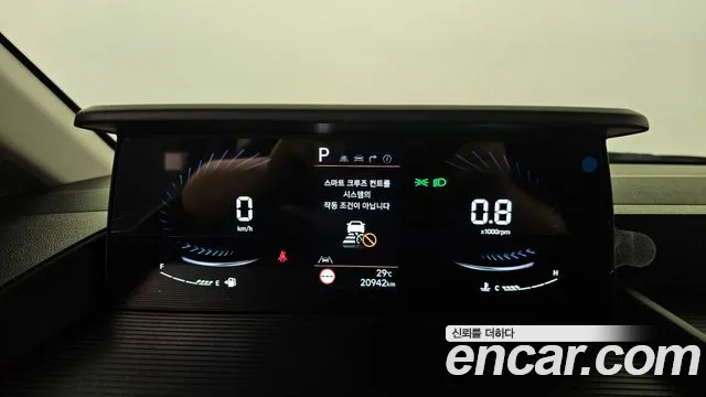 Hyundai Staria 2025 thumb 7