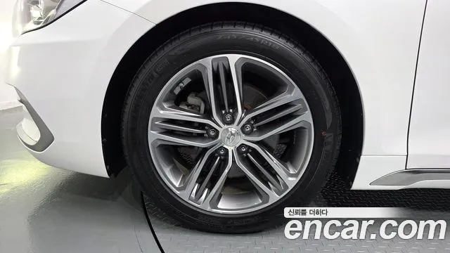 Hyundai Grandeur 2017 thumb 5