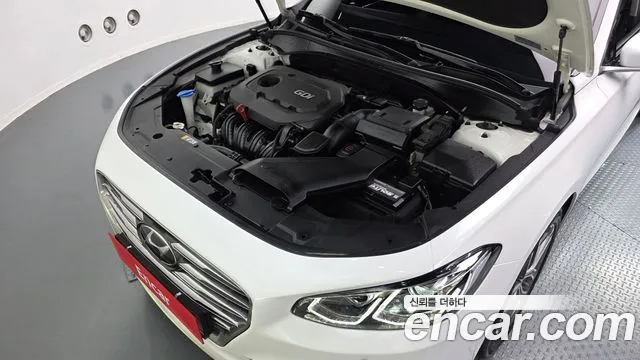 Hyundai Grandeur 2017 thumb 6