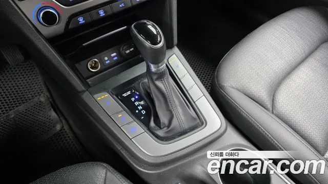 Hyundai Avante 2015 thumb 8