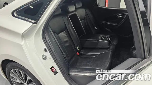 Hyundai Grandeur 2013 thumb 10
