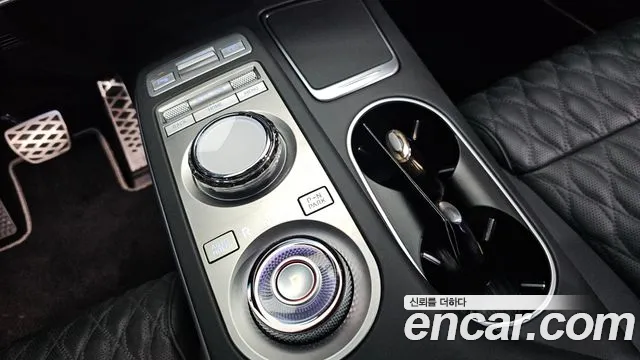 Genesis GV70 2023 thumb 8
