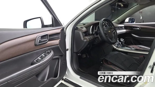 ChevroletGMDaewoo Malibu 2013 thumb 10