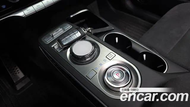 Genesis GV70 2023 thumb 9