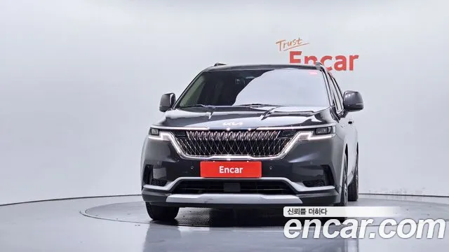 Kia Carnival 2021 thumb 3