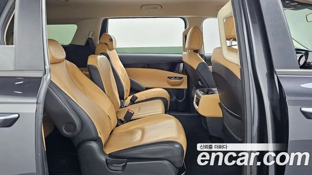Kia Carnival 2021 thumb 12