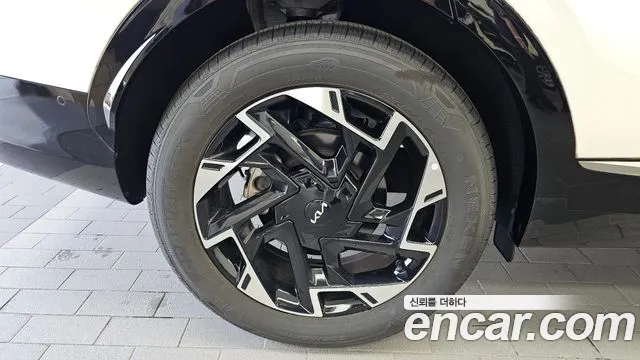 Kia Sportage 2023 thumb 5