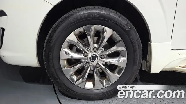 KG_Mobility_Ssangyong KORANDO 2017 thumb 5