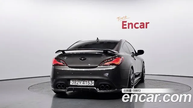 Hyundai Genesis 2012 thumb 4