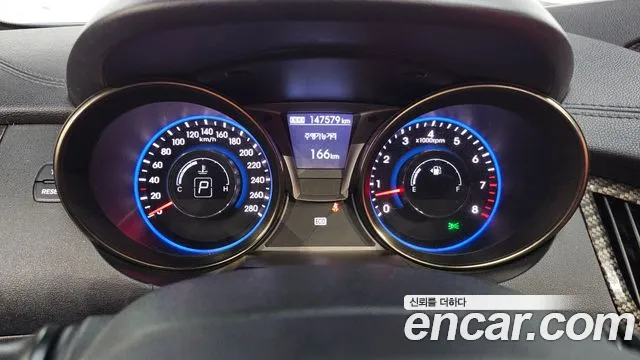Hyundai Genesis 2012 thumb 8