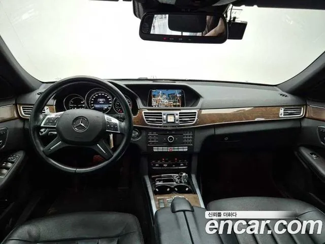 Mercedes-Benz E-Класс 2015 thumb 7