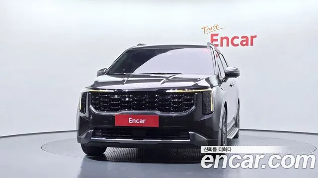 Kia Carnival 2023 thumb 3