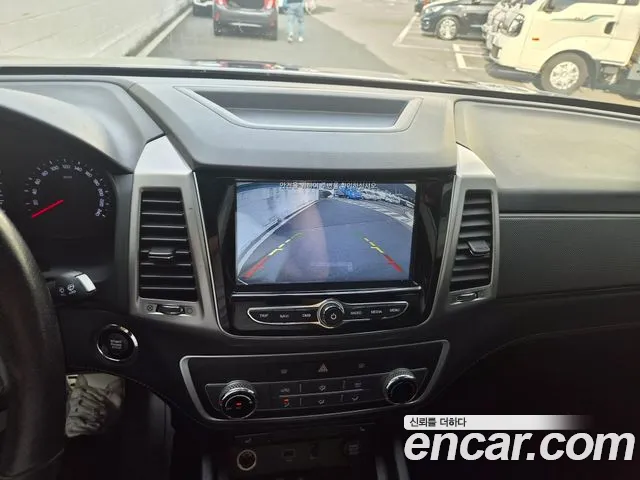 KG_Mobility_Ssangyong Rexton 2019 thumb 10