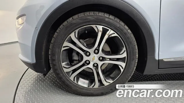 ChevroletGMDaewoo Bolt 2017 thumb 5